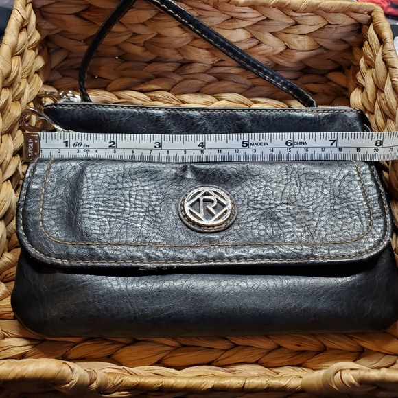 Black Leather Crossbody Purse 👛 - Picture 3 of 7